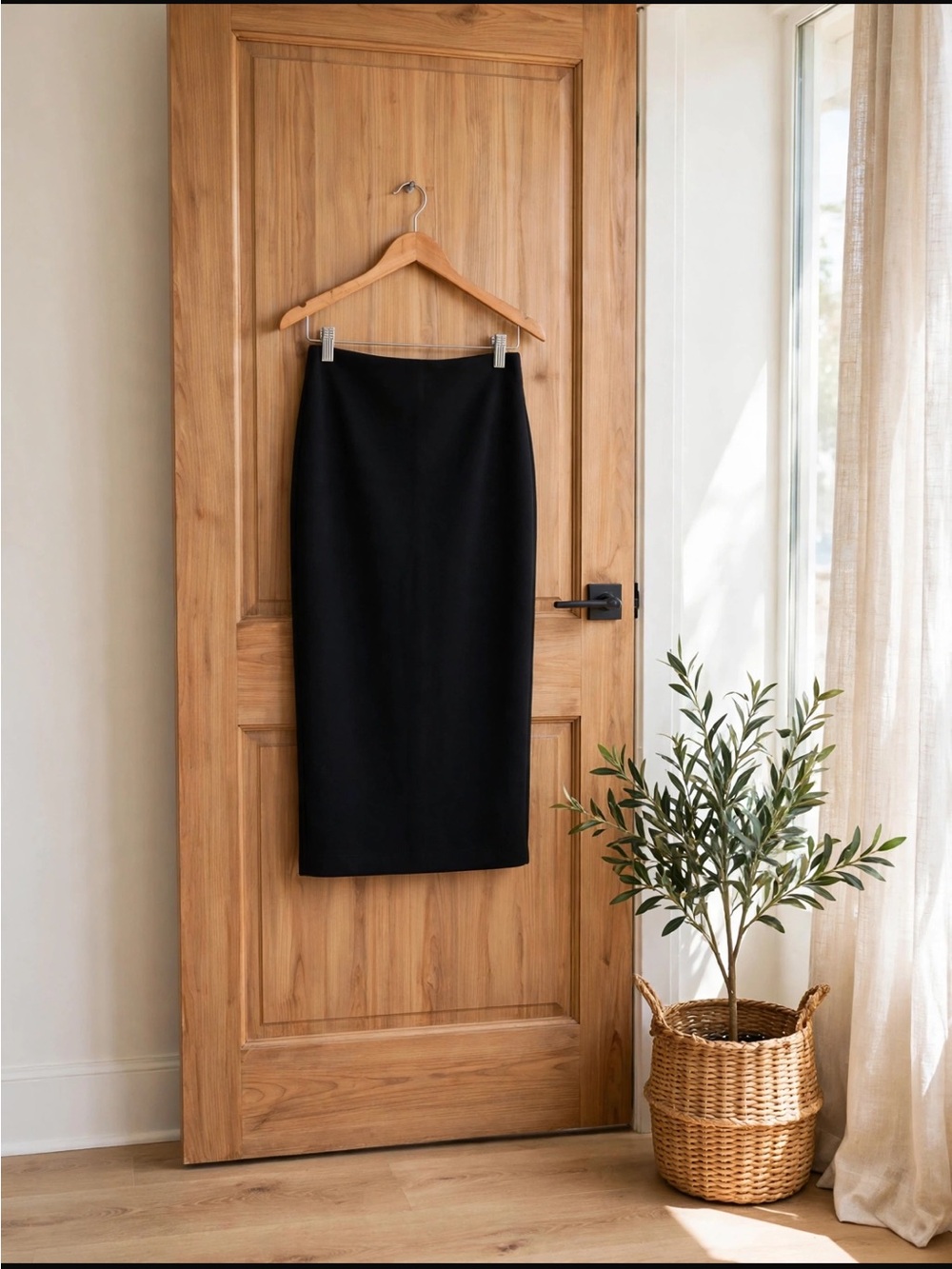 Old Navy Black Pencil Skirt - Sleek Straight Fit